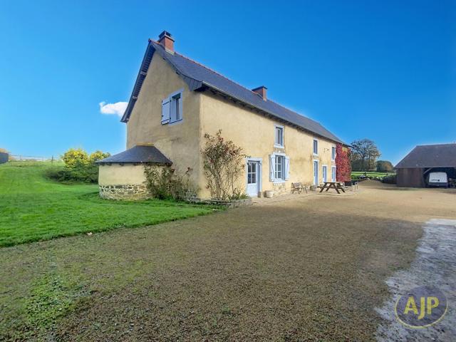 Maison 8 pièces 215 m²