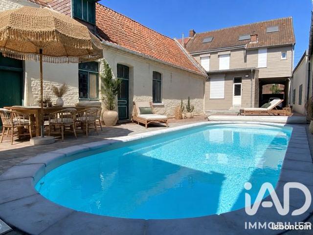 Maison 8 pièces 215 m²