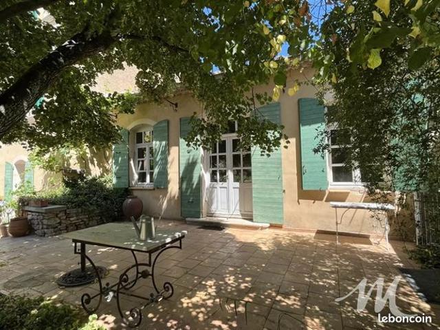 Maison 8 pièces 215 m²