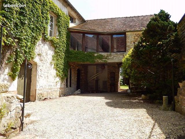 Maison 8 pièces 215 m²
