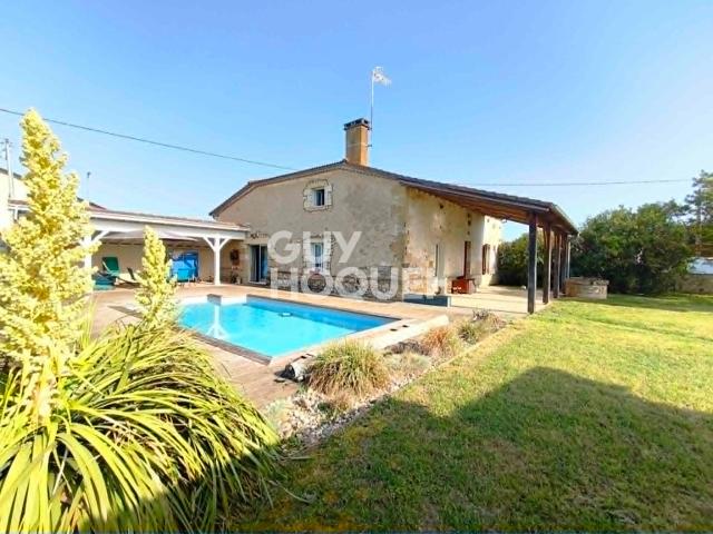 Maison 8 pièces 215 m²