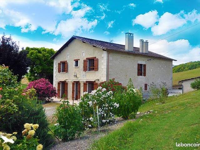 Maison 8 pièces 215 m²
