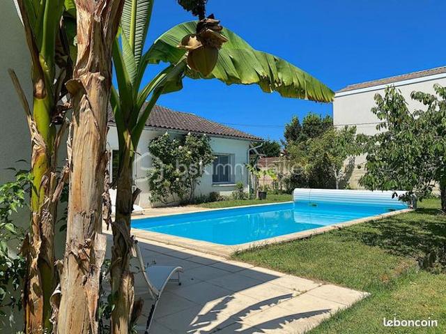 Maison 8 pièces 215 m²