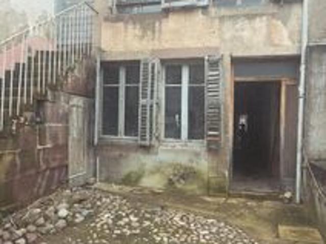 Maison 8 pièces 215 m²