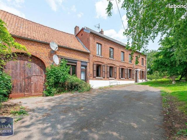 Maison 8 pièces 215 m²