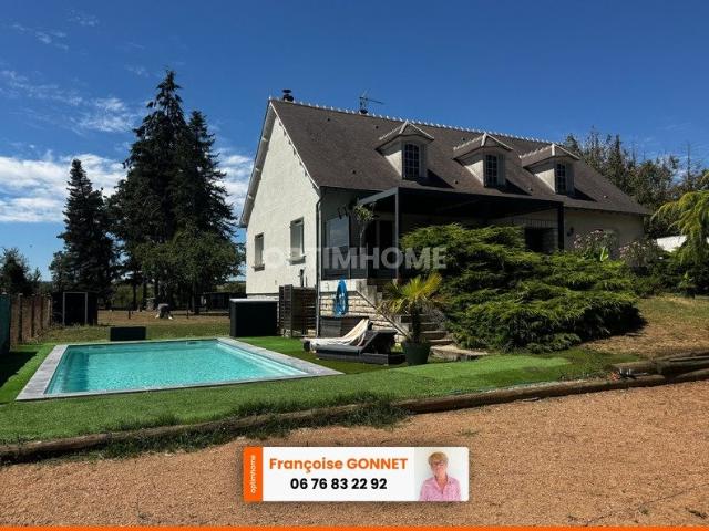 Maison 8 pièces 216 m²