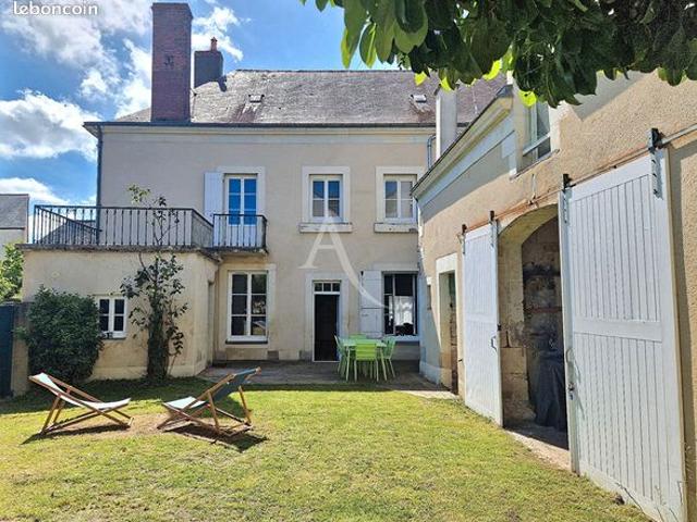 Maison 8 pièces 216 m²