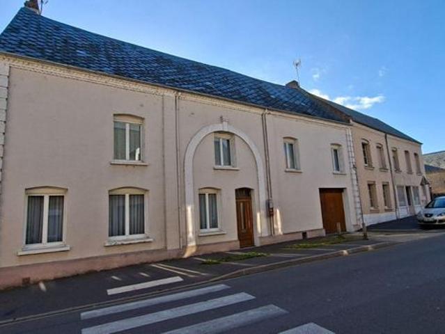 Maison 8 pièces 216 m²