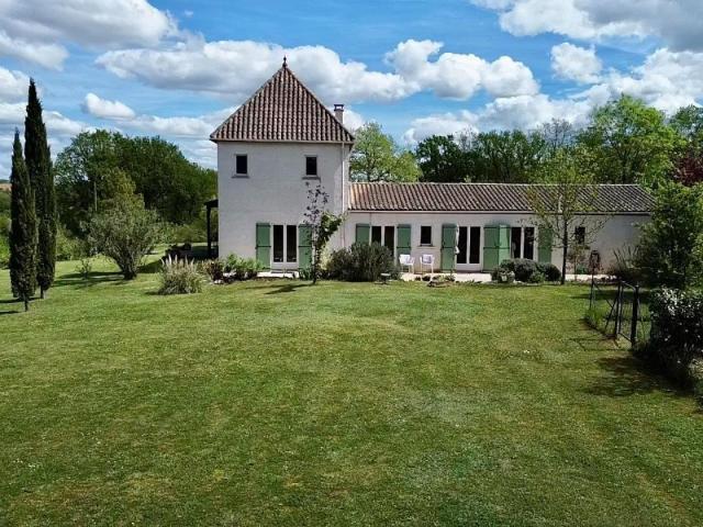 Maison 8 pièces 216 m²