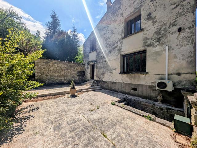 Maison 8 pièces 216 m²