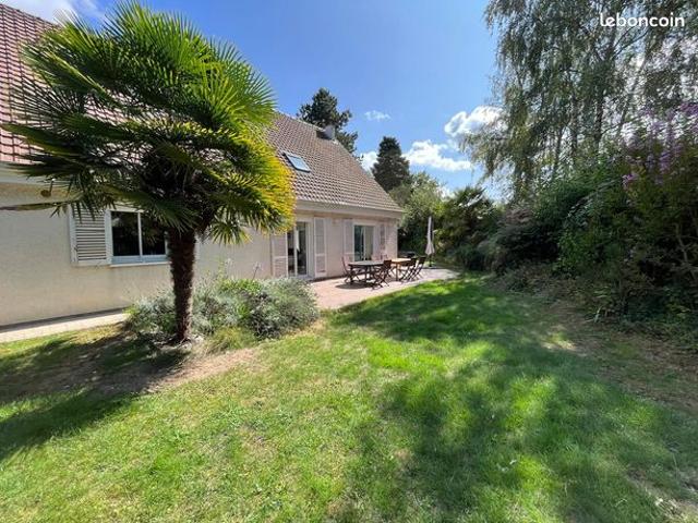 Maison 8 pièces 216 m²
