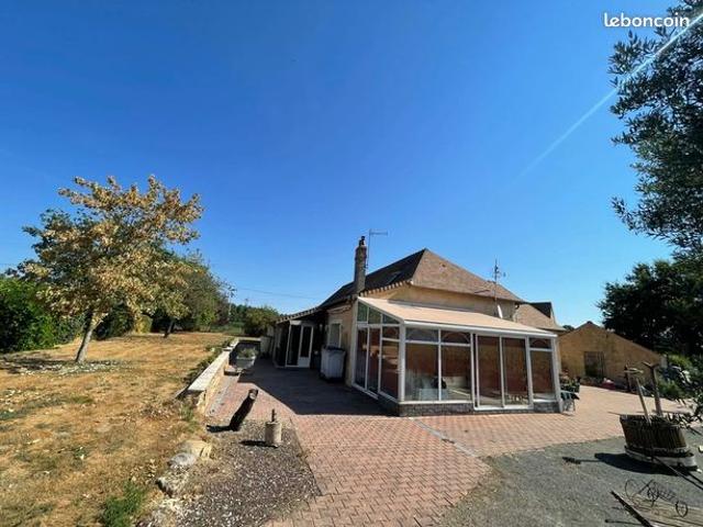 Maison 8 pièces 216 m²