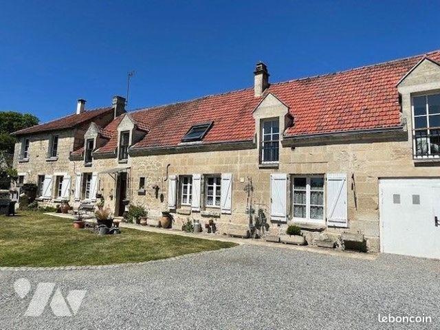 Maison 8 pièces 216 m²