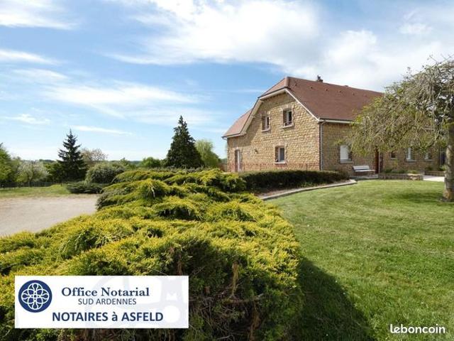 Maison 8 pièces 217 m²