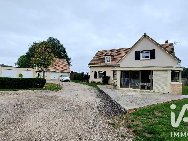 Maison 8 pièces 217 m²