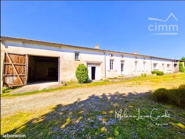 Maison 8 pièces 217 m²