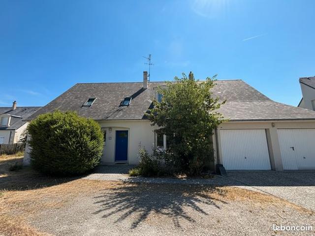 Maison 8 pièces 217 m²
