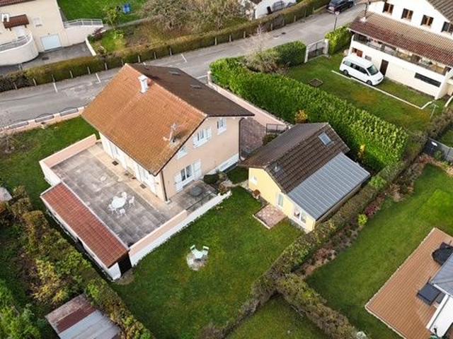 Maison 8 pièces 217 m²
