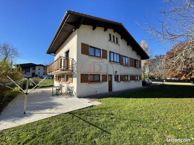 Maison 8 pièces 217 m²