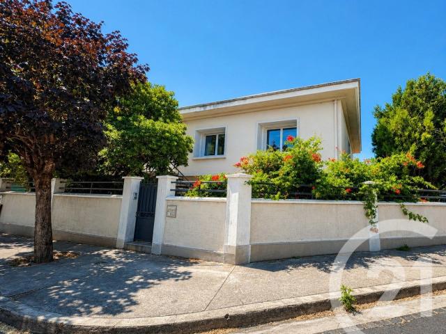 Maison 8 pièces 217 m²