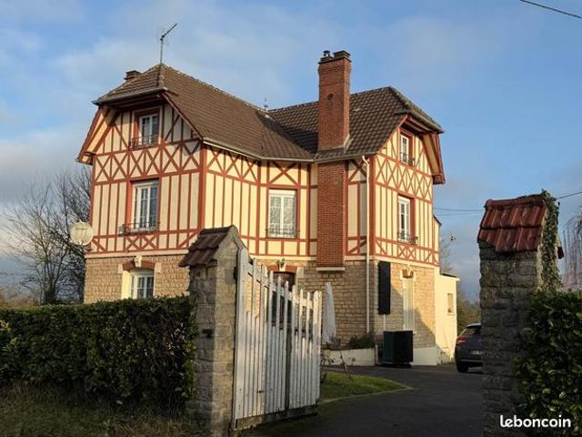 Maison 8 pièces 217 m²