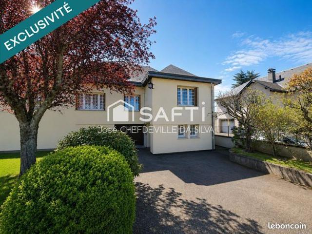 Maison 8 pièces 217 m²