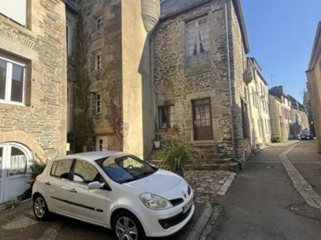 Maison 8 pièces 217 m²