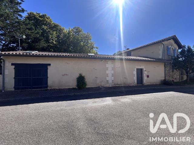 Maison 8 pièces 217 m²