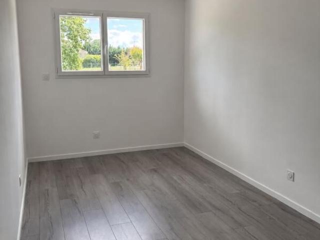 Maison 8 pièces, 217 m² à louer à Saint André de Cubzac 33240