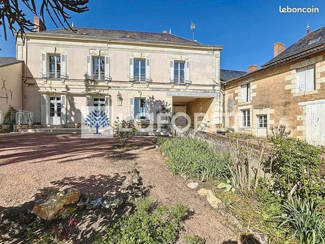 Maison 8 pièces 218 m²