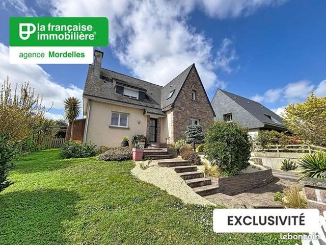Maison 8 pièces 218 m²