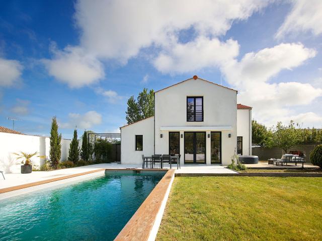 Maison 8 pièces 218 m²