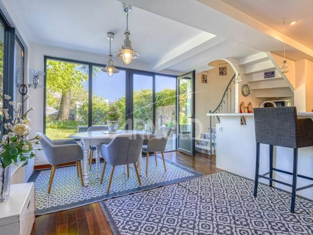 Maison 8 pièces 218 m²