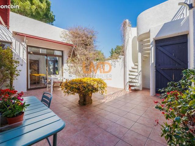 Maison 8 pièces 218 m²