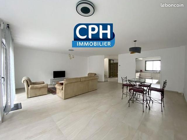 Maison 8 pièces 218 m²