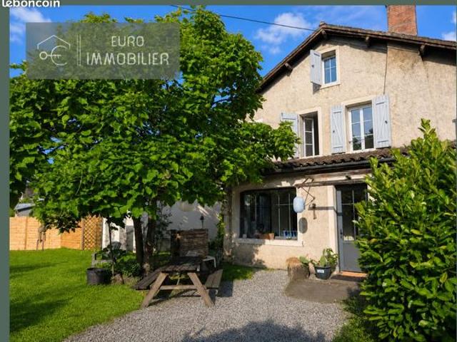 Maison 8 pièces 218 m²
