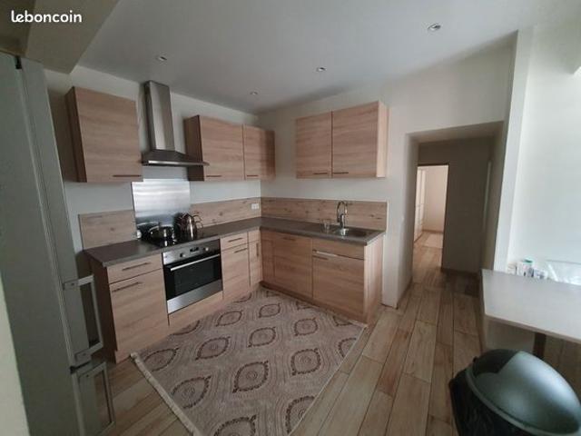 Maison 8 pièces 218 m²