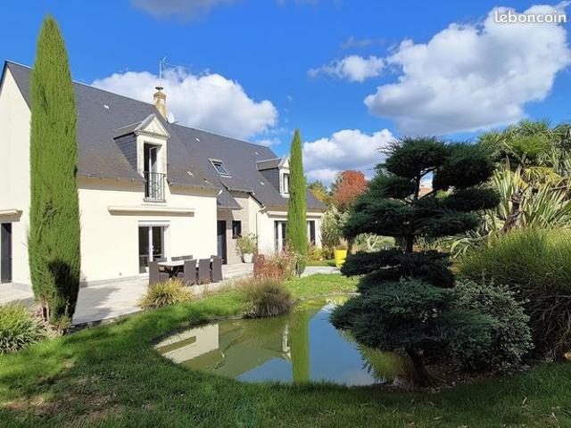 Maison 8 pièces 218 m²