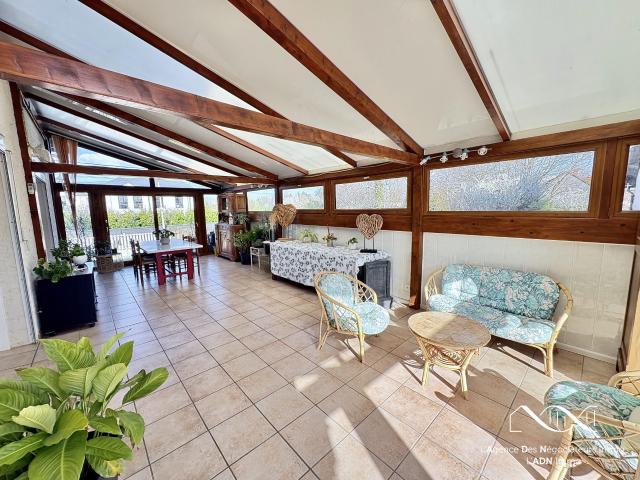 Maison 8 pièces 219 m²