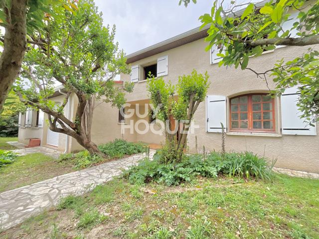 Maison 8 pièces 220 m²