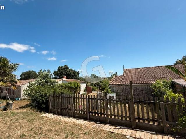Maison 8 pièces 219 m²