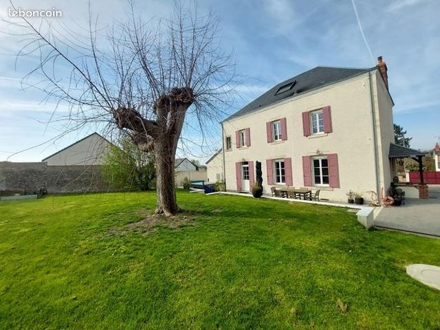 Maison 8 pièces 219 m²