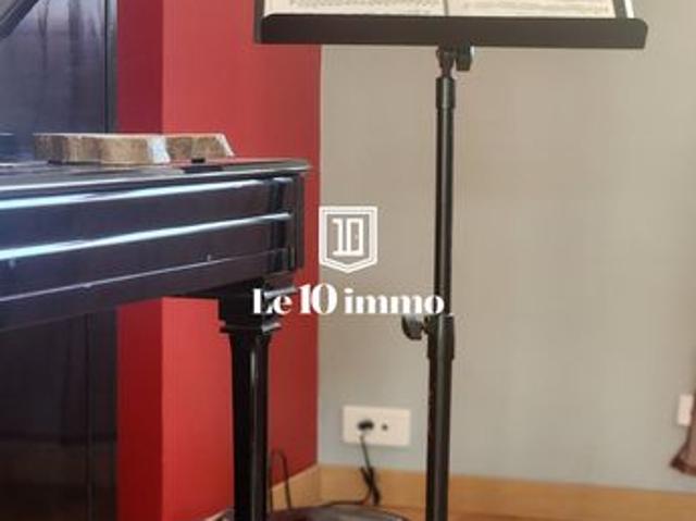 Maison 8 pièces 219 m²