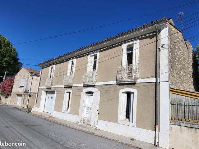 Maison 8 pièces 219 m²