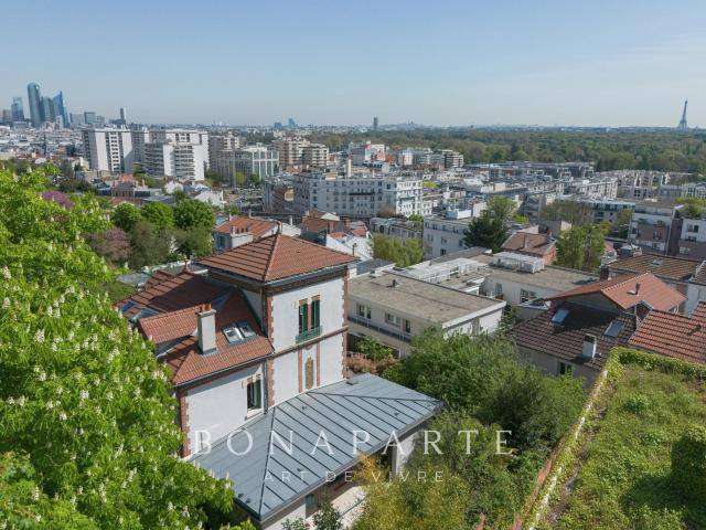 Maison 8 pièces 230 m²