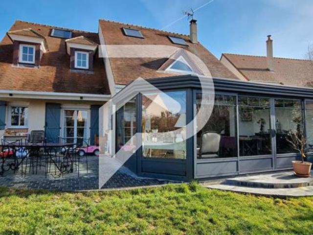 Maison 8 pièces 219 m²