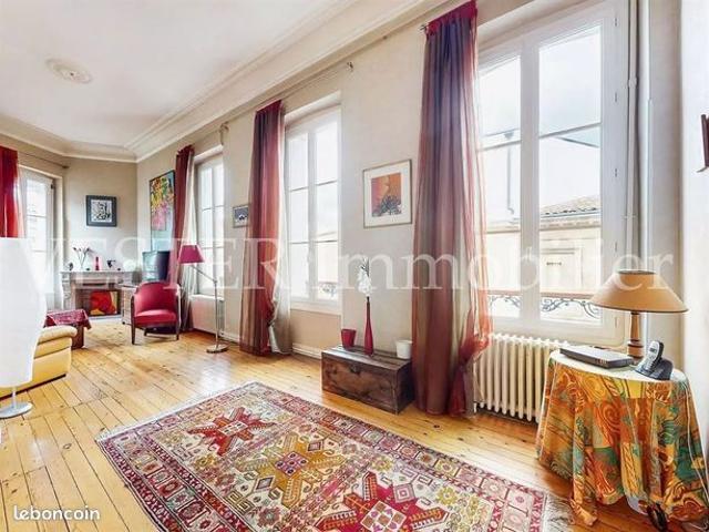 Maison 8 pièces 210 m²