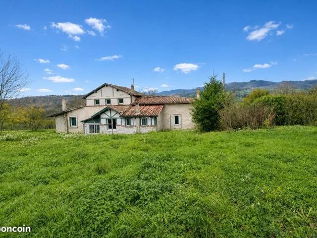 Maison 8 pièces 210 m²