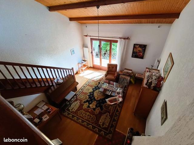 Maison 8 pièces 210 m²