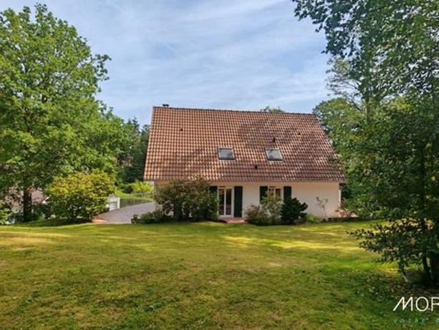 Maison 8 pièces 210 m²